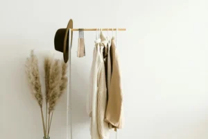 minimalist wardrobe 